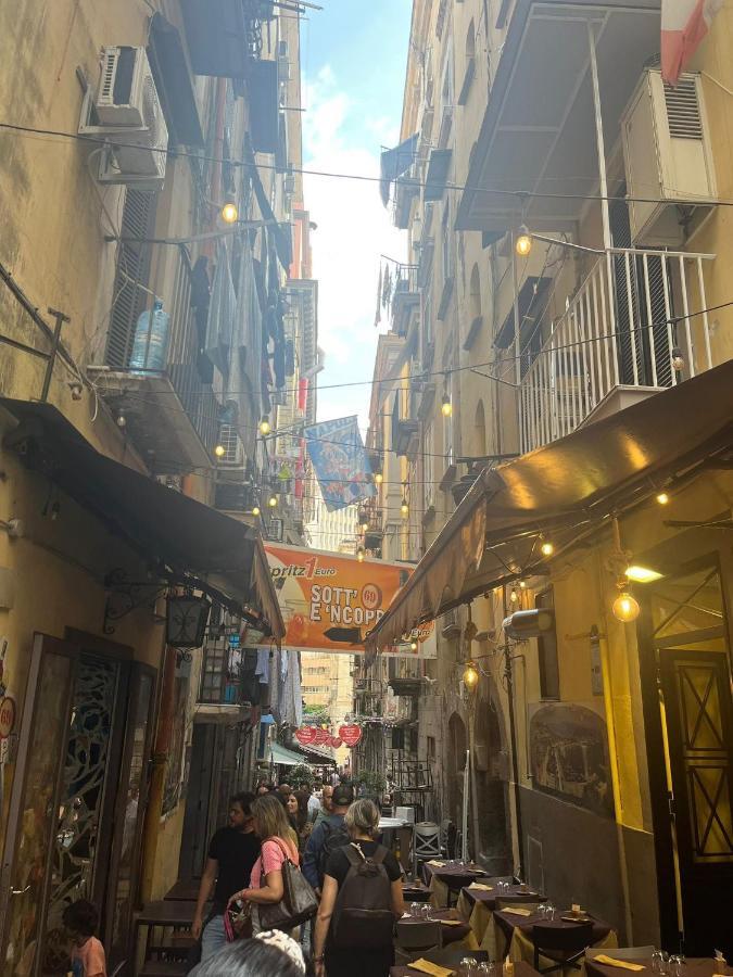 Casa Vacanza La Spagnola Naples Luaran gambar