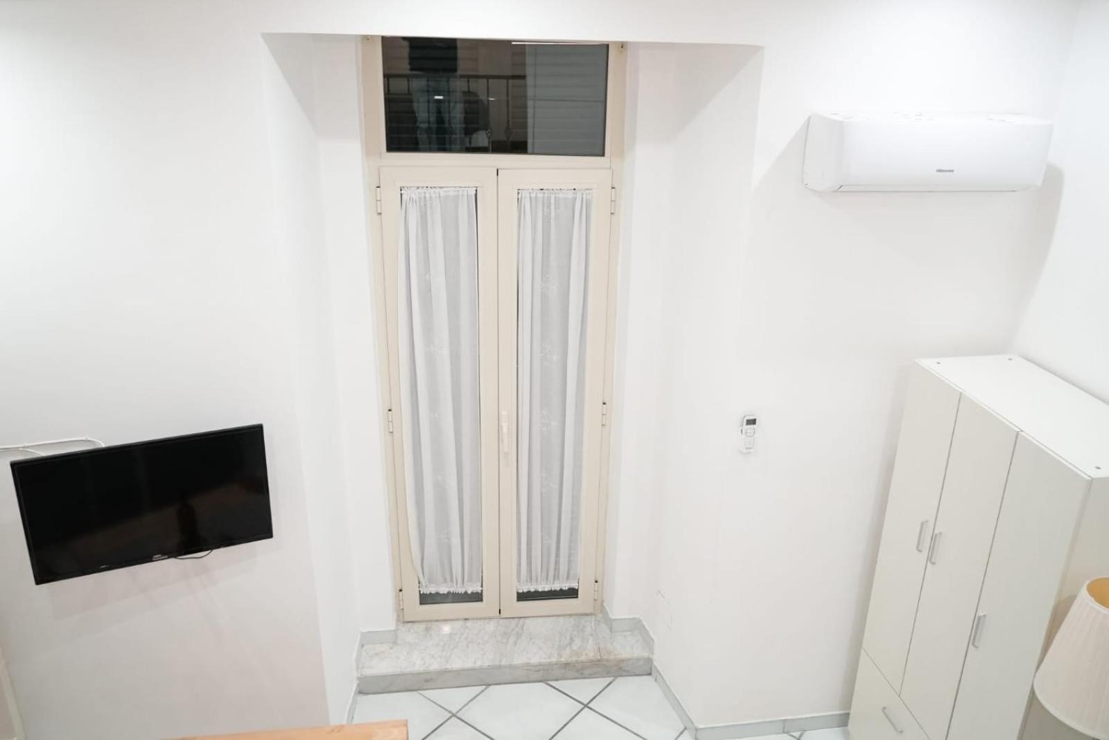 Casa Vacanza La Spagnola Naples Luaran gambar